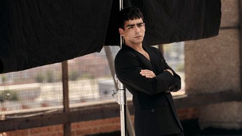 Omar Ayuso: “Soy un chico ‘Élite’ y ahora lo puedo decir orgulloso”.